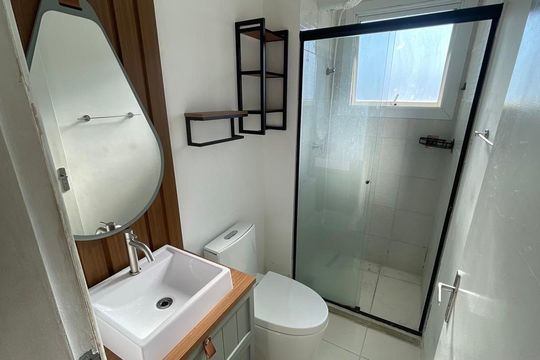 Banheiro de apartamento à venda com 2 quartos, 47m² em Jardim das flores, Jundiaí