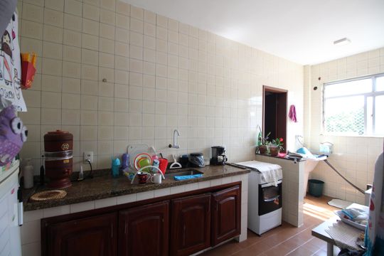Cozinha de apartamento à venda com 2 quartos, 77m² em Taquara, Rio de Janeiro
