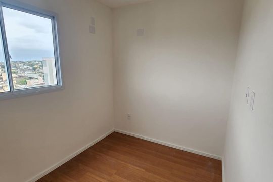 Quarto de apartamento à venda com 2 quartos, 41m² em Irajá, Rio de Janeiro