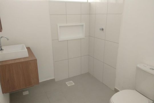 Casa à venda com 3 quartos, 169m² em Vila Carminha, Campinas