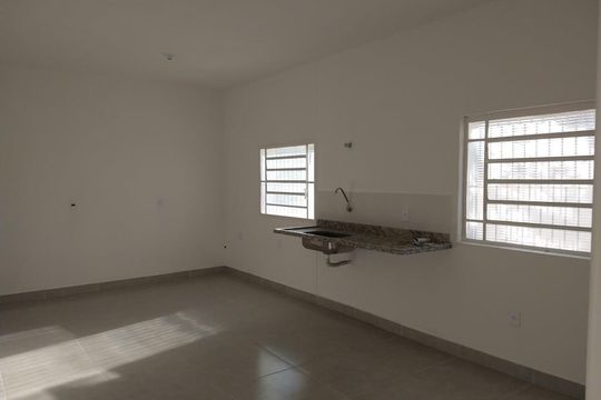 Casa à venda com 3 quartos, 169m² em Vila Carminha, Campinas