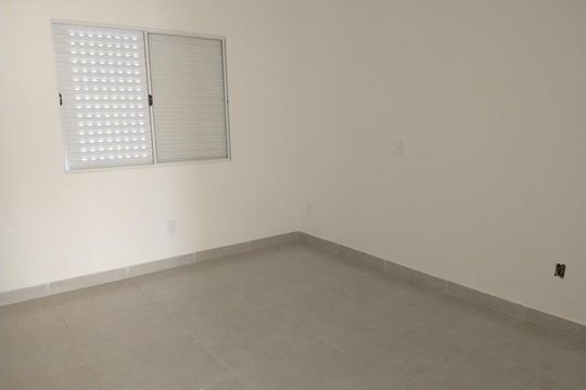 Casa à venda com 3 quartos, 169m² em Vila Carminha, Campinas