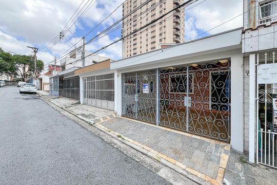 Fachada + plaquinha de casa à venda com 2 quartos, 129m² em Vila Antonieta, São Bernardo do Campo