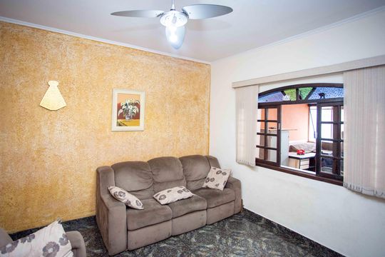 Casa à venda com 4 quartos, 245m² em Campanário, Diadema