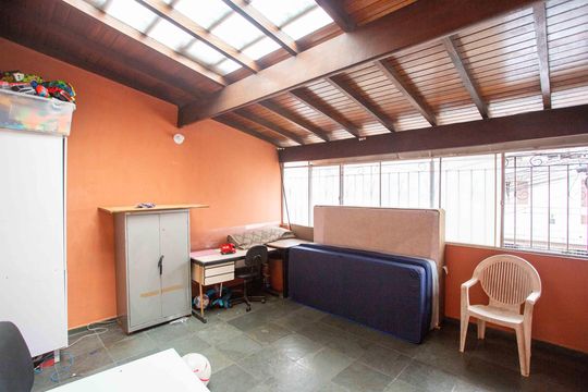 Varanda de casa à venda com 4 quartos, 245m² em Campanário, Diadema