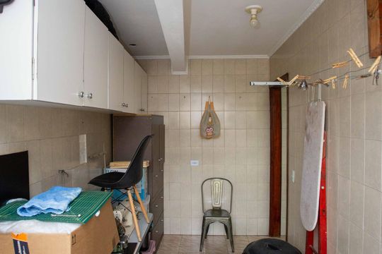 Área de Serviço Casa 2 de casa à venda com 5 quartos, 257m² em Taboão, Diadema