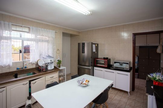 Cozinha Casa 2 de casa à venda com 5 quartos, 257m² em Taboão, Diadema