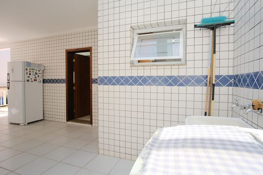 Casa 1 Área de Serviço de casa à venda com 6 quartos, 280m² em Vila Carrão, São Paulo