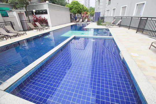 Piscina de apartamento para alugar com 2 quartos, 54m² em Utinga, Santo André