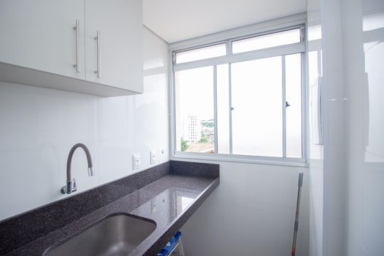 Cozinha e Área de Serviço de apartamento à venda com 2 quartos, 60m² em Alvorada, Contagem