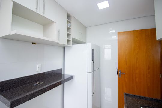 Cozinha e Área de Serviço de apartamento à venda com 2 quartos, 60m² em Alvorada, Contagem