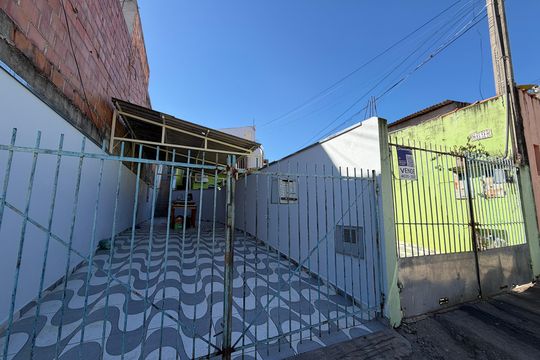 Fachada de casa à venda com 3 quartos, 175m² em Parque Residencial Jundiaí, Jundiaí