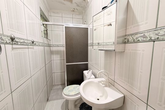 Banheiro da Suíte 2 - casa 1 de casa à venda com 3 quartos, 175m² em Parque Residencial Jundiaí, Jundiaí