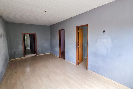 Sala de casa à venda com 3 quartos, 75m² em Olaria, Rio de Janeiro