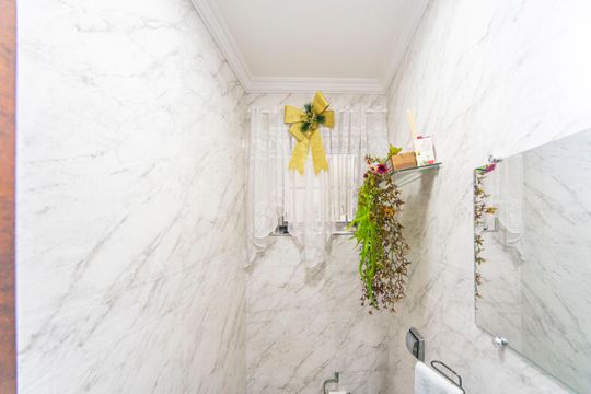Lavabo de casa à venda com 4 quartos, 204m² em Vila América, Santo André