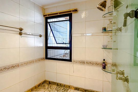 Banheiro da Suíte 1 de apartamento à venda com 4 quartos, 330m² em Vila Gomes Cardim, São Paulo