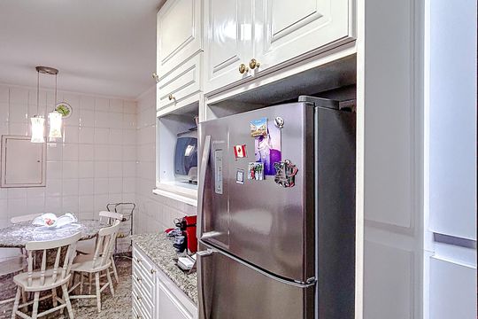 Cozinha de apartamento à venda com 4 quartos, 330m² em Vila Gomes Cardim, São Paulo