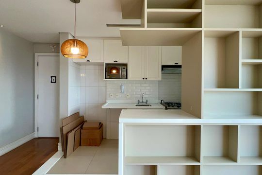 Cozinha de apartamento à venda com 2 quartos, 108m² em Pinheiros, São Paulo