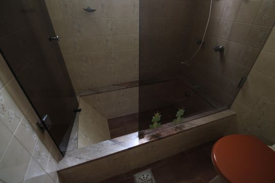 Banheiro da suíte de casa à venda com 3 quartos, 225m² em Freguesia (jacarepaguá), Rio de Janeiro