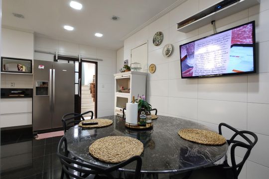 Cozinha - Armários de casa de condomínio para alugar com 3 quartos, 306m² em Freguesia (jacarepaguá), Rio de Janeiro