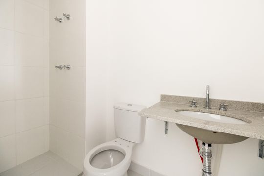 Banheiro  de kitnet/studio à venda com 1 quarto, 27m² em Vila Matilde, São Paulo