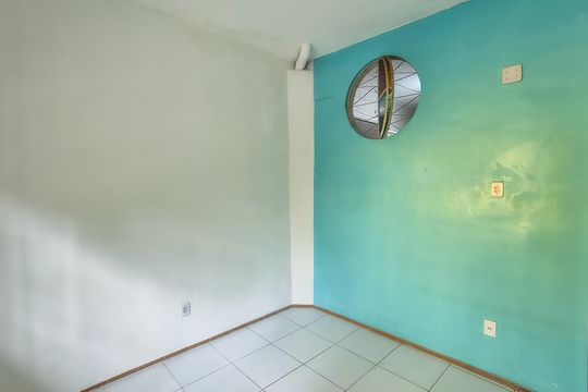 Quarto 1 de casa à venda com 2 quartos, 150m² em Irajá, Rio de Janeiro