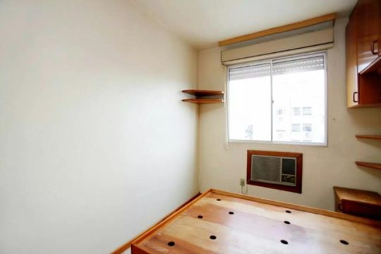 Quarto de apartamento à venda com 2 quartos, 60m² em Sarandi, Porto Alegre