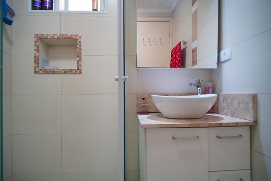 Banheiro de apartamento para alugar com 3 quartos, 60m² em São Miguel, São Leopoldo