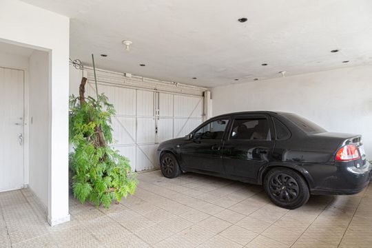 Garagem de casa para alugar com 3 quartos, 232m² em Morro dos Ingleses, São Paulo