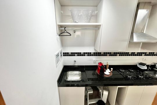 Sala/Cozinha de apartamento para alugar com 1 quarto, 27m² em Parada Inglesa, São Paulo