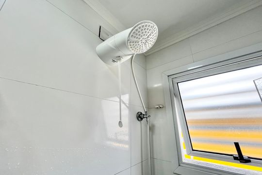 Banheiro de apartamento para alugar com 1 quarto, 27m² em Parada Inglesa, São Paulo