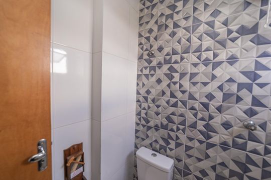 Banheiro da Área gourmet de casa de condomínio à venda com 2 quartos, 115m² em Vila Ré, São Paulo