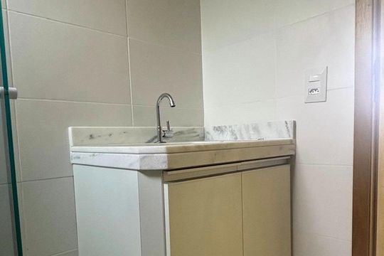Suíte - Banheiro  de apartamento à venda com 2 quartos, 48m² em Jardim Copacabana, São Bernardo do Campo