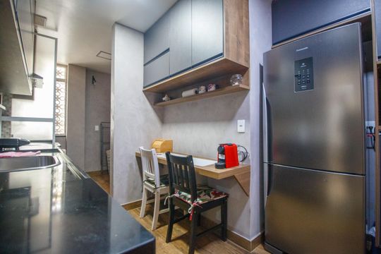Cozinha de apartamento à venda com 2 quartos, 96m² em Tijuca, Rio de Janeiro