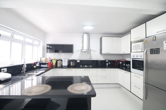 Cozinha de casa para alugar com 3 quartos, 164m² em Jardim Cidalia, São Paulo