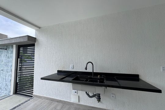 Área externa de apartamento à venda com 3 quartos, 240m² em Vargem Pequena, Rio de Janeiro