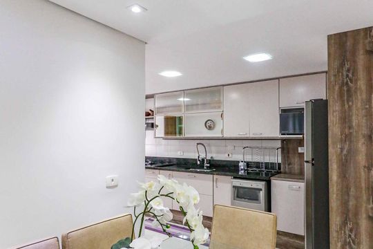 Cozinha de apartamento à venda com 2 quartos, 106m² em Santo Amaro, São Paulo