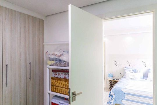 Quarto de apartamento à venda com 2 quartos, 106m² em Santo Amaro, São Paulo