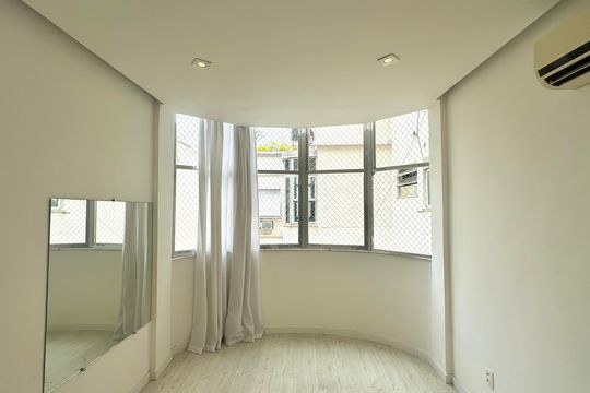Apartamento para alugar com 2 quartos, 100m² em Copacabana, Rio de Janeiro