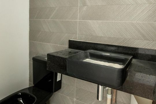 Lavabo de apartamento à venda com 2 quartos, 56m² em Taquaral, Campinas