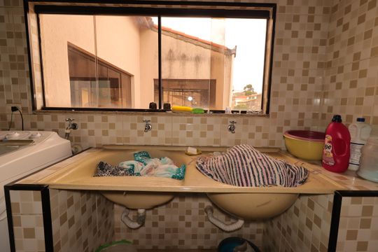 Área de Serviço - Tanques de casa à venda com 2 quartos, 360m² em Vila Curuçá, Santo André