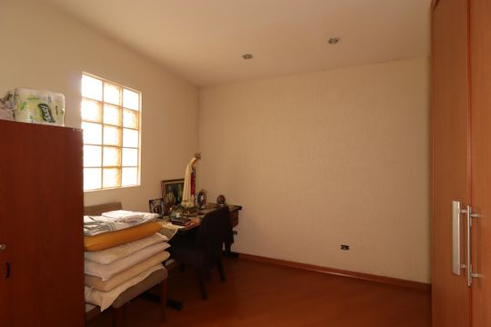 Suíte - Closet de casa à venda com 2 quartos, 360m² em Vila Curuçá, Santo André