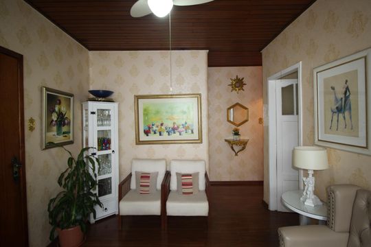 Sala de apartamento à venda com 2 quartos, 71m² em Petrópolis, Porto Alegre