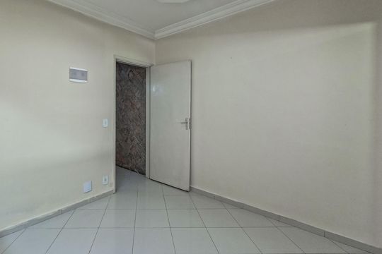 Casa à venda com 3 quartos, 240m² em Chácara Inglesa, São Paulo