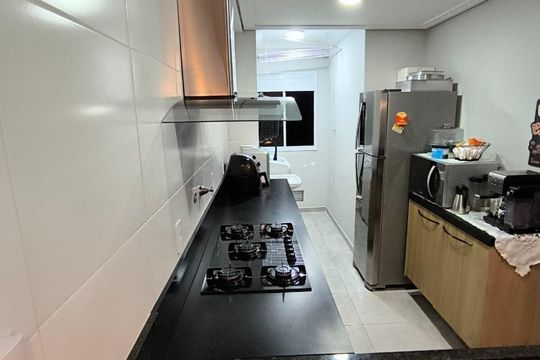 Cozinha de apartamento à venda com 2 quartos, 51m² em Vila Nogueira, Diadema