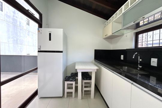 Cozinha de apartamento para alugar com 1 quarto, 102m² em Centro, Florianópolis