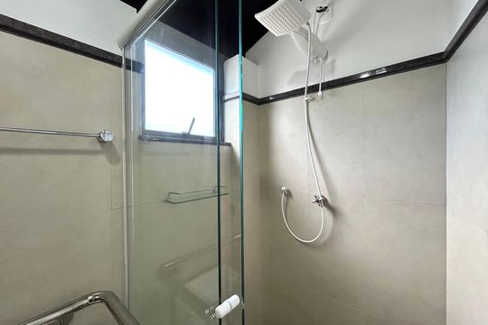 Banheiro de apartamento para alugar com 1 quarto, 102m² em Centro, Florianópolis