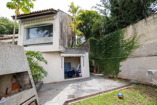 Quintal de casa de condomínio para alugar com 4 quartos, 330m² em Alphaville Residencial Um, Barueri