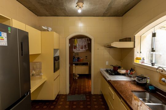 Cozinha de casa de condomínio para alugar com 4 quartos, 330m² em Alphaville Residencial Um, Barueri