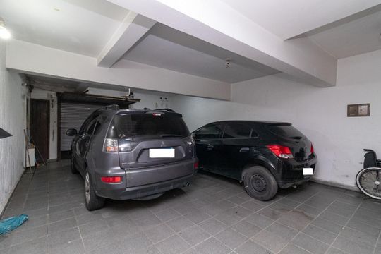 Garagem de casa para alugar com 4 quartos, 315m² em Vila Talarico, São Paulo